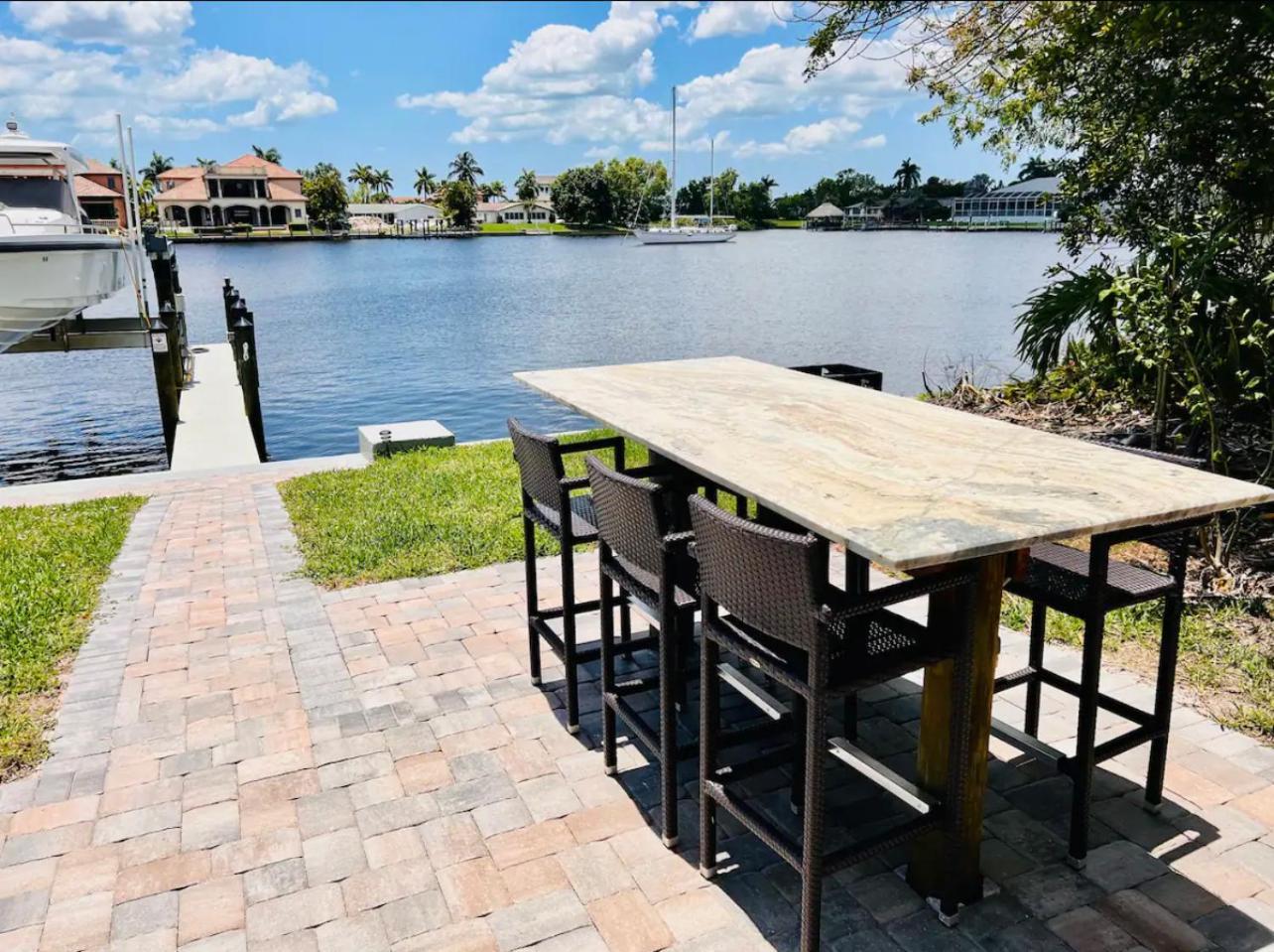 Cozy Home With One Bedroom Cape Coral Exterior foto